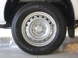 Isuzu D-Max 1.9TD single cab L auto - Image 8