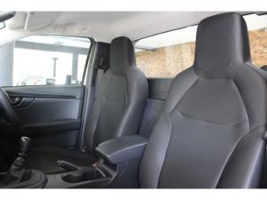 Isuzu D-Max 1.9TD single cab - Image 10