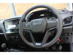 Isuzu D-Max 1.9TD single cab - Image 13
