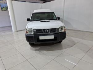 Nissan NP300 Hardbody 2.5TDi (aircon) - Image 16