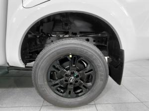 Nissan Navara 2.5DDTi double cab Stealth - Image 15