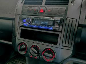 Volkswagen Polo Vivo hatch 1.4 Blueline - Image 10