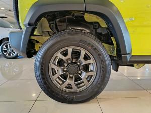 Suzuki Jimny 1.5 GLX AllGrip 5-door auto - Image 14