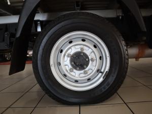 Kia K2700 2.7D workhorse dropside - Image 18