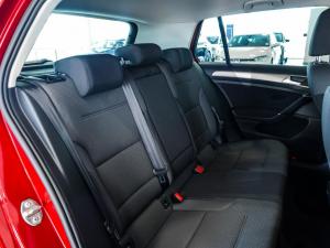 Volkswagen Golf 1.4TSI Comfortline auto - Image 16