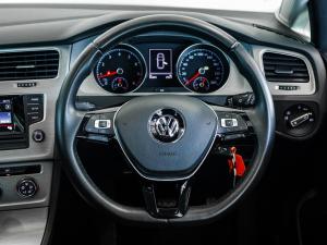 Volkswagen Golf 1.4TSI Comfortline auto - Image 17