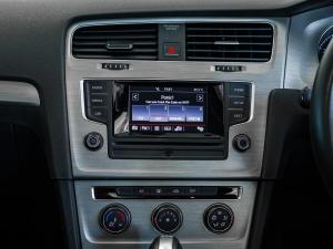 Volkswagen Golf 1.4TSI Comfortline auto - Image 20
