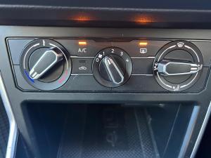 Volkswagen Polo hatch 1.0TSI Life manual - Image 10