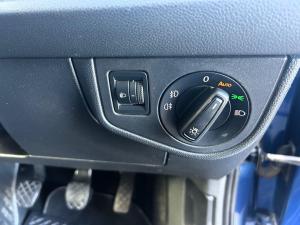 Volkswagen Polo hatch 1.0TSI Life manual - Image 11