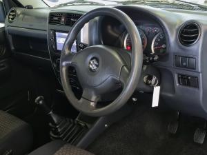 Suzuki Jimny 1.3 - Image 13