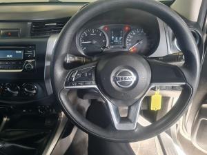 Nissan Navara 2.5DDTi double cab SE 4x4 - Image 25