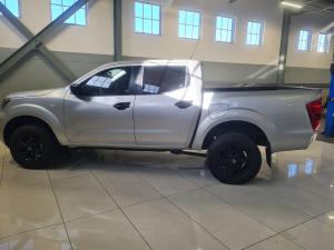 Nissan Navara 2.5DDTi double cab SE 4x4 - Image 8