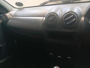 Nissan NP200 1.6i - Image 16