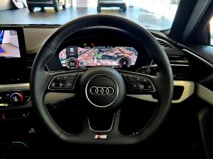 Audi A4 35TFSI Black Edition - Image 10