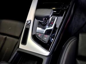 Audi A4 35TFSI Black Edition - Image 13