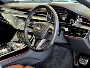 Audi S8 quattro - Image 11