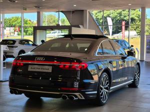Audi S8 quattro - Image 16