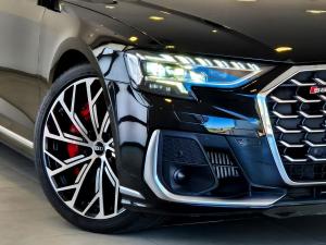 Audi S8 quattro - Image 2