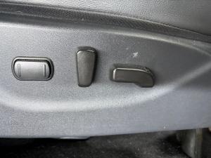 Nissan Navara 2.5DDTi double cab LE Plus 4x4 - Image 14