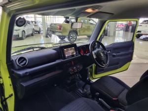 Suzuki Jimny 1.5 GLX AllGrip 3-door manual - Image 18
