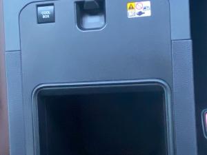 Toyota Land Cruiser Prado 2.8GD VX-R - Image 23