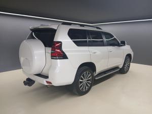 Toyota Land Cruiser Prado 2.8GD VX-L - Image 2