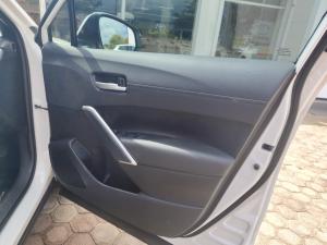 Toyota Corolla Cross 1.8 Xi - Image 27