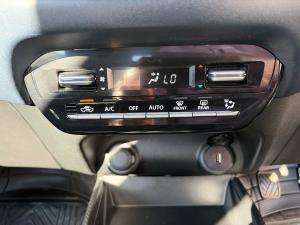 Toyota Starlet 1.5 XS manual - Image 11