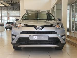 Toyota RAV4 2.2D-4D AWD VX - Image 4