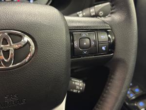 Toyota Hilux 2.8GD-6 48V double cab Raider - Image 10