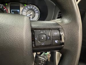 Toyota Hilux 2.4GD-6 single cab 4x4 Raider manual - Image 10