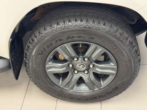 Toyota Hilux 2.4GD-6 single cab 4x4 Raider manual - Image 18