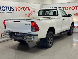 Toyota Hilux 2.4GD-6 single cab 4x4 Raider manual - Image 2