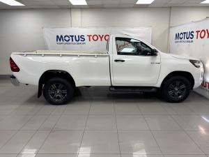 Toyota Hilux 2.4GD-6 single cab 4x4 Raider manual - Image 3