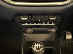 Toyota Starlet 1.5 XS manual - Image 12