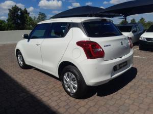 Suzuki Swift 1.2 GL auto - Image 18