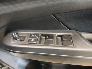 Suzuki Swift 1.2 GL - Image 21