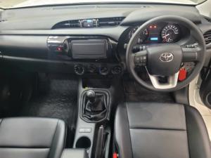 Toyota Hilux 2.4 GD-6 SR 4X4D/C - Image 6