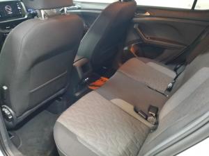 Volkswagen T-CROSS 1.0 TSI Life DSG - Image 11