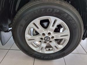 Nissan Navara 2.5DDTI SE Plus automatic D/C - Image 19