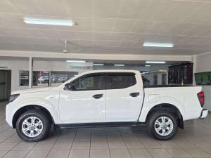 Nissan Navara 2.5DDTI SE Plus automatic D/C - Image 2