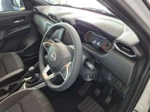 Nissan Magnite 1.0 Visia AMT - Image 7