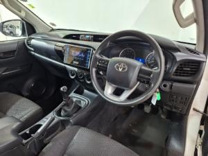 Toyota Hilux 2.4GD-6 SRX - Image 8