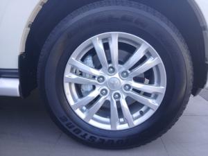 Mitsubishi Pajero 5-door 3.2DI-D GLS - Image 20