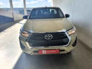 Toyota Hilux 2.4GD-6 single cab Raider manual - Image 2