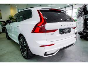 Volvo XC60 B5 AWD Plus Dark - Image 6