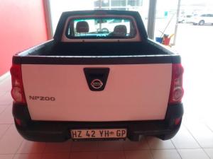 Nissan NP200 1.6i (aircon) - Image 5