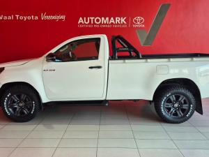Toyota Hilux 2.4GD-6 single cab Raider manual - Image 4