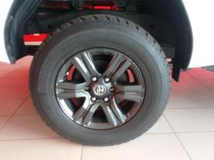 Toyota Hilux 2.4GD-6 single cab Raider manual - Image 5