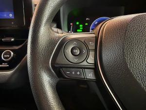 Toyota Corolla hatch 1.8 Hybrid XS - Image 15